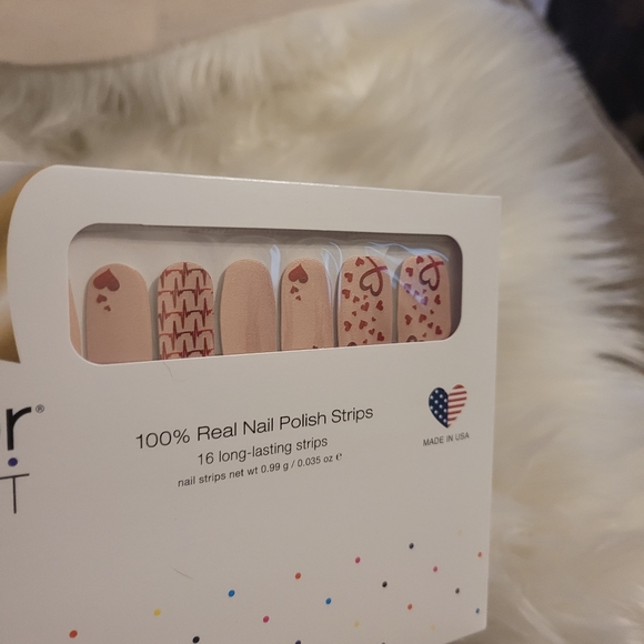 Color Street - Picture 2 of 3